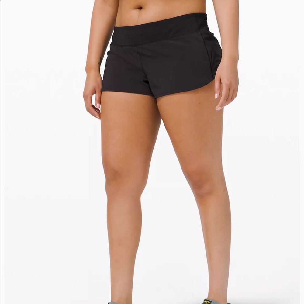 Lululemon - Speed Up Short  2.5”